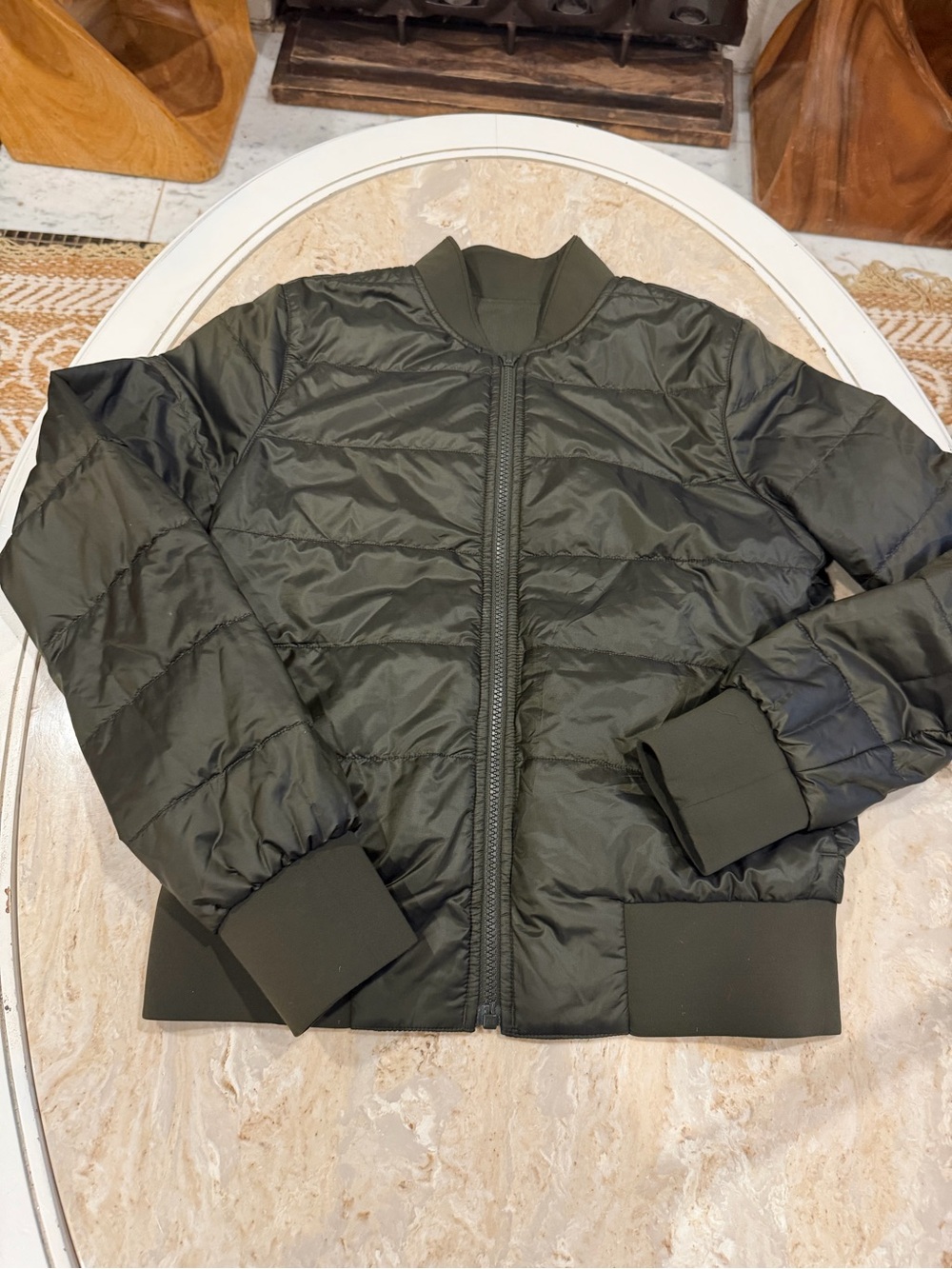 Lululemon jacket - Picture 4 of 11